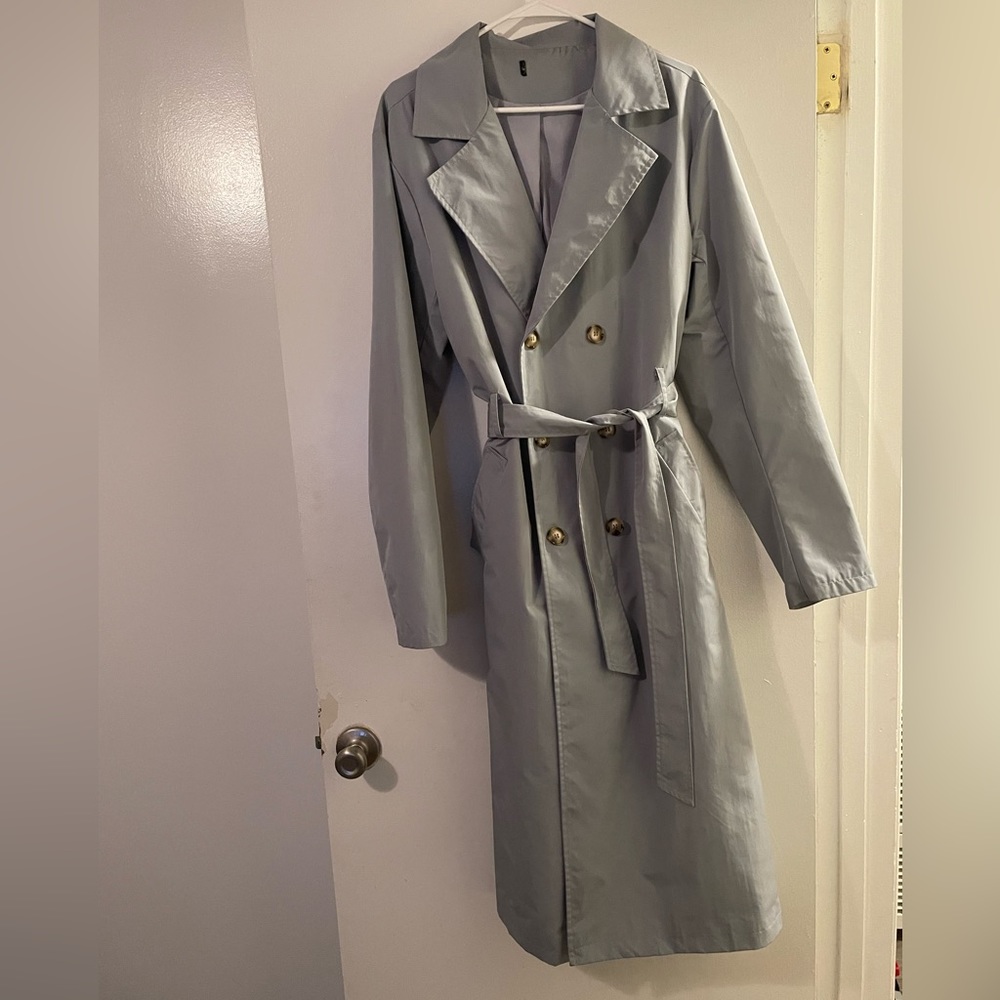 Sky blue men’s trenchcoat custom down